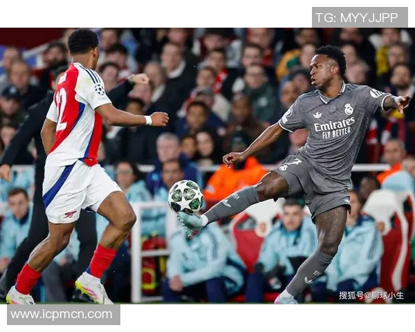 足球巨星耀眼瞬间闪耀全场